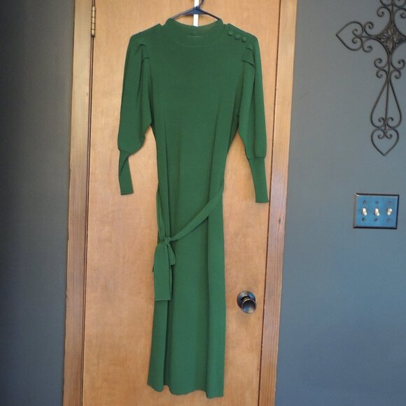 Eva Mendes NY&C Green Knit Midi Dress • Button Shoulder • Belted • Size M - Picture 1 of 7